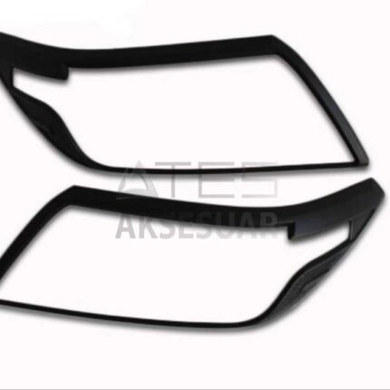 NISSAN NAVARA 2015-2020 FAR ÇERÇEVESI KAPLAMA SIYAH